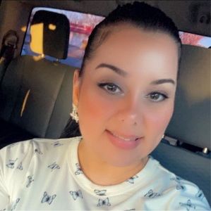 Meet your Posher, Joseline